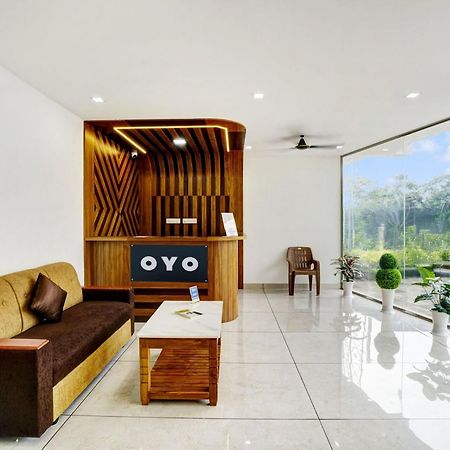 Hotel O Grand Parassini Pāppinisseri المظهر الخارجي الصورة