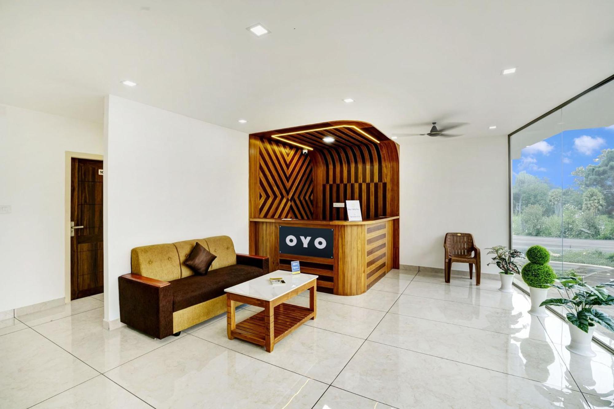 Hotel O Grand Parassini Pāppinisseri المظهر الخارجي الصورة