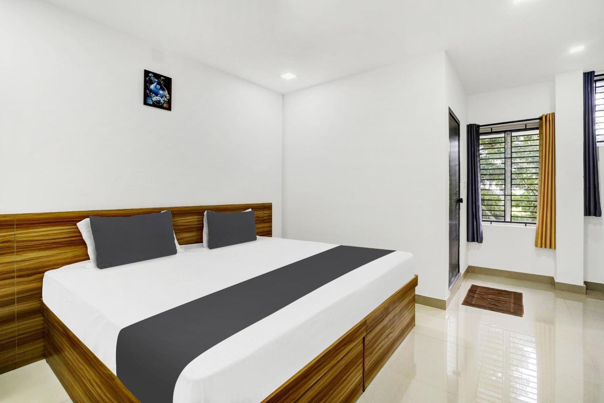 Hotel O Grand Parassini Pāppinisseri المظهر الخارجي الصورة