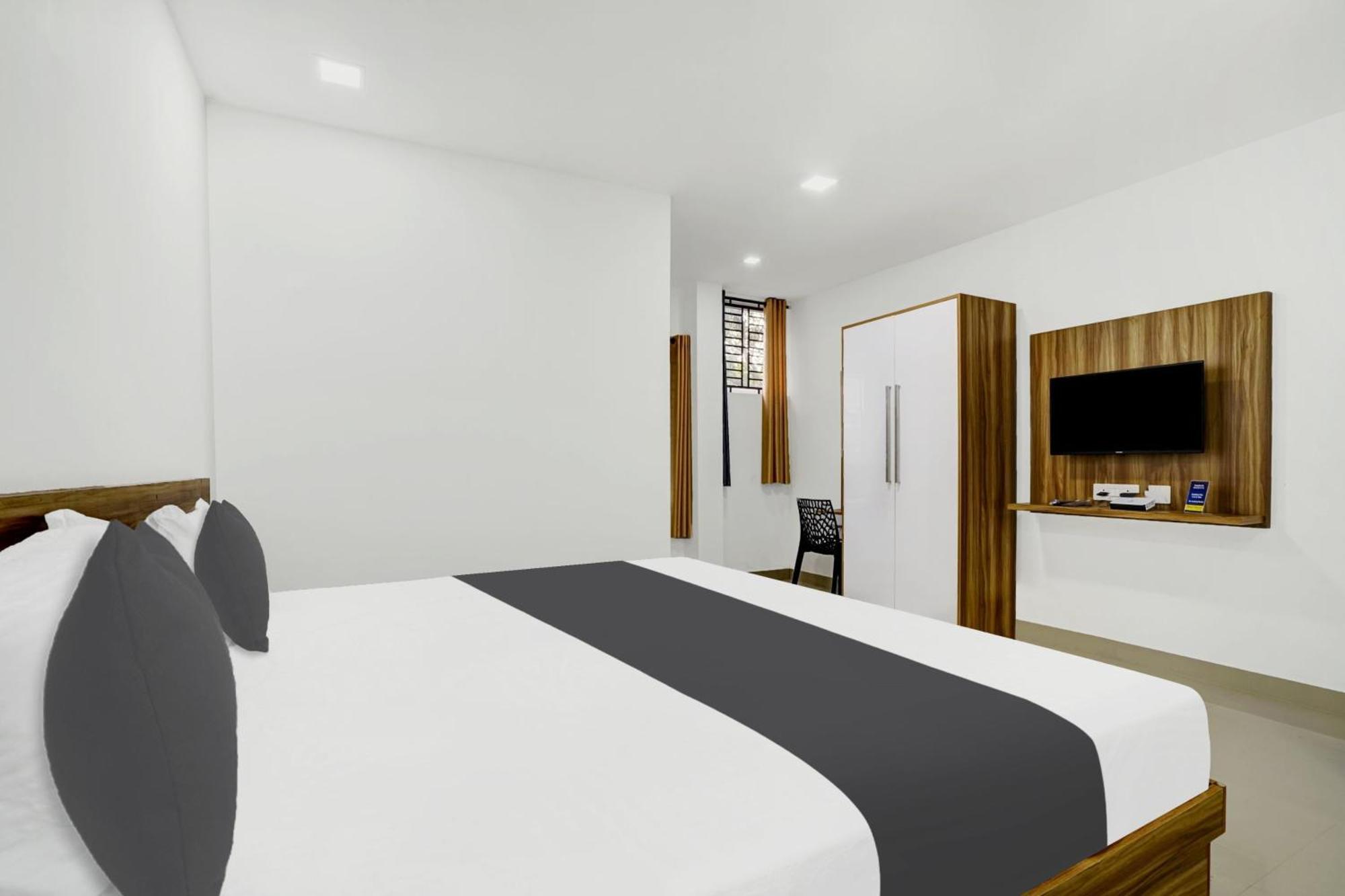 Hotel O Grand Parassini Pāppinisseri المظهر الخارجي الصورة